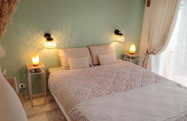 Suite romantique avec jacuzzi privatif - Photo 3