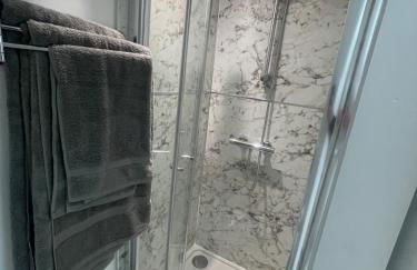 Seafront Studio Snug by the Sea - Sea Views - Foto 30