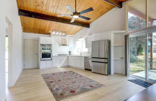 4 Mi to Folsom Lake Modern Home with Patio! - Foto 8