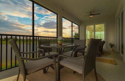 Babcock National Coach Crisp, Elegant and Serene - Foto 8