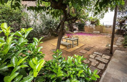 A Majestic Oasis in Keramikos, the Heart of Athens - Foto 65