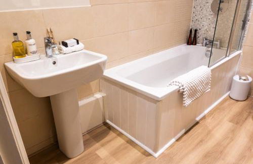 2-Bed Apartment in Redland, Bristol - Work-Ready - Foto 44