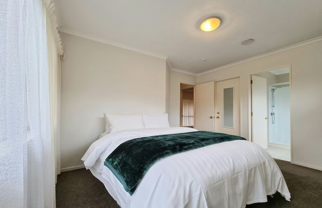 Beautiful 3BR House - WiFi - Car park - Foto 4