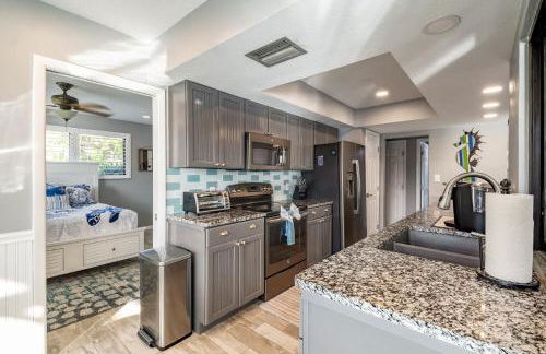 Punta Gorda Paradise 3BR with Water Views & Pool - Foto 26