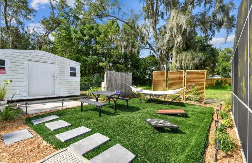 Relaxing Modern Home Sleeps 6 Pool BBQ Firepit - Foto 49