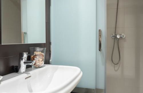 2275-Superb new apt on Valle Romano, golf view - Photo 22