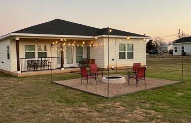 Modern Farmhouse in McDade - Foto 3