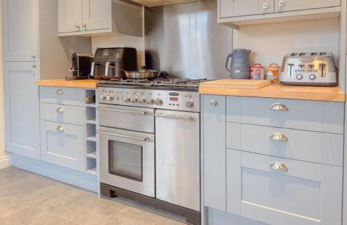 Charming Kenton Cottage - Foto 21