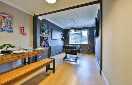 Spacious & Modern Triple-Story Cardiff Home with Pool Table - Foto 26