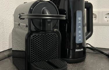 Jellys Apartment - 70qm - Balkon - Küche - Parken - 2x smart TV - King Size Bett - nur 5min zum Europa Park - Foto 46