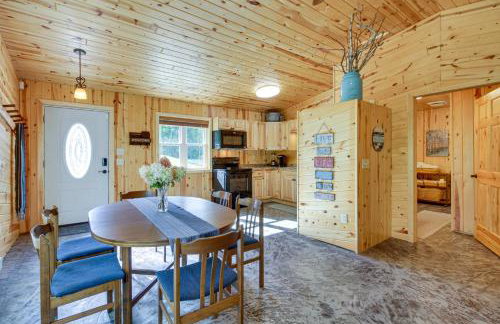 Lakefront Paradise with Private Boat Dock and Patio - Foto 12