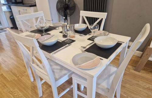 Self-contained Apartment - Foto 10