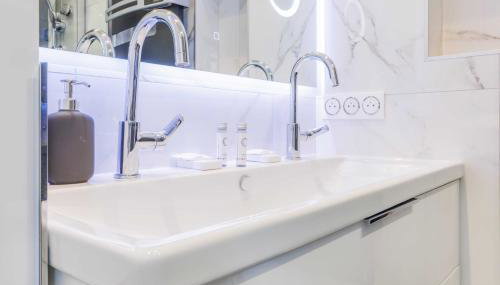 Charmant Appartement 2BR-6P - Gare de l'Est - Foto 4