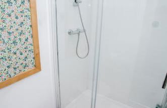 Town Centre Oasis with Two Hot Tubs - Photo 10