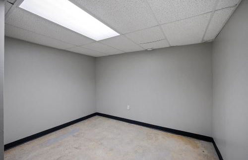 Modern Open Concept 4 Bed 2 5 Bath Mid to LongTerm Private Single Family Home - Foto 41