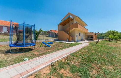 4 Bedroom Stunning Home In Polaca - Foto 8