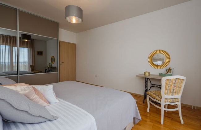 Luxury Secluded Villa w. Pool, Jacuzzi and Garden - Photo 8