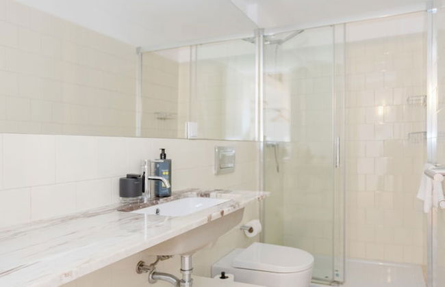 Liiiving - Mezzanine Delight Balcony - Photo 19