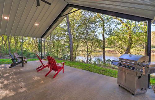 Riverfront Heaven on the White with Covered Patio! - Foto 2