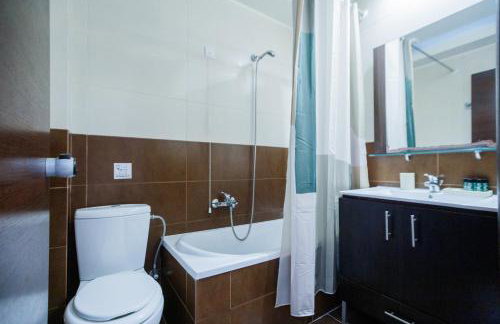 Vivian Hotel - Photo 21