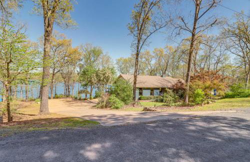 Tranquil Lakefront Greers Ferry Escape with Fire Pit - Foto 44