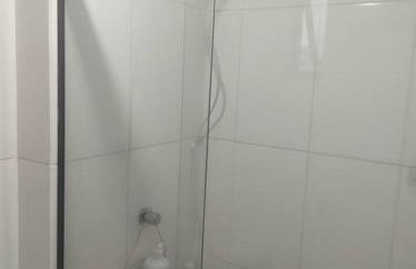 AP COMPLETO, com Internet rápida e Ar condicionado, fácil acesso ao centro e Porto de Paranaguá - Foto 4