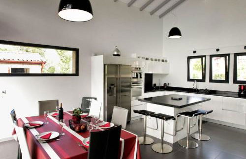 Maison basque moderne avec piscine chauffée et vue - Foto 5