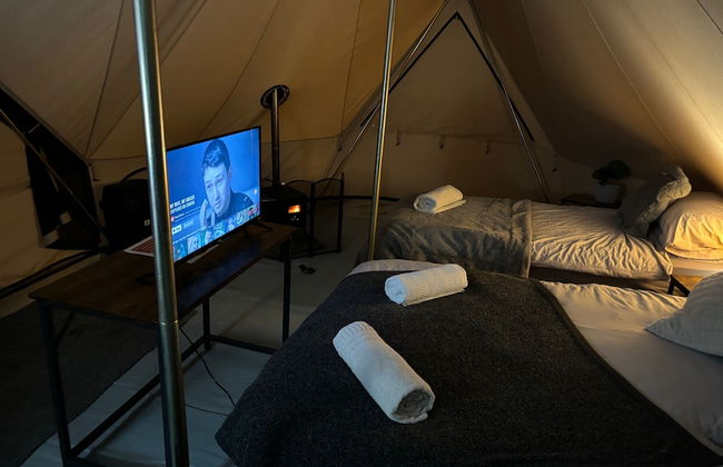 Cozy Hot Tent With Log Burner & Hot Tub Left Tent - Foto 4