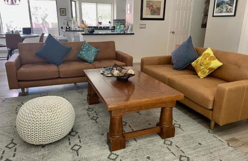 Indian Wells Resort Home with Private Saltwater Pool - Foto 13