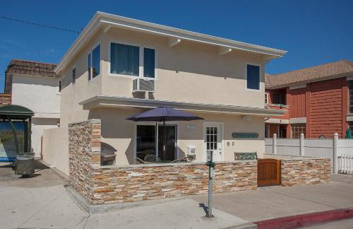 Newport Beach House 1 block from the beach FREE pickleball courts and 6 beach cruisers - Foto 3