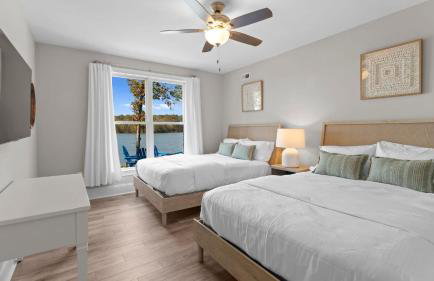 Sunset Pointe by Avantstay Waterfront, Beach, Fire Pit Sleeps 14 5bdr 4BA - Foto 86