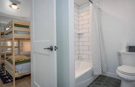 Hot Tub & Fire Pit - Galena Spring Escape - Foto 32