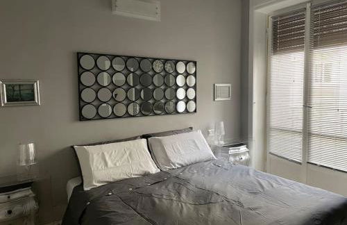 [Duomo walking distance]modern flat with free wifi - Foto 5