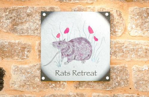 Rats Retreat at Tove Valley Cottages - Photo 22