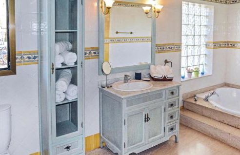 Stunning Home In Bahia Azul-Badia Blava - Foto 36