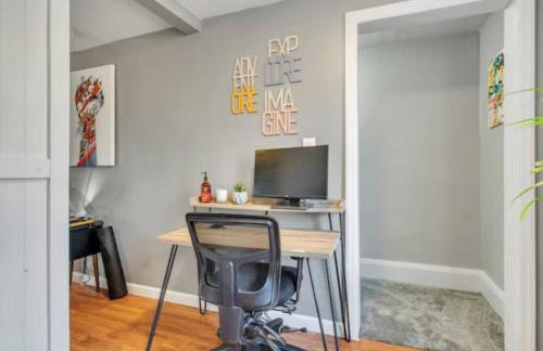 Studio near Arsenal Park l Street Parking - Foto 13