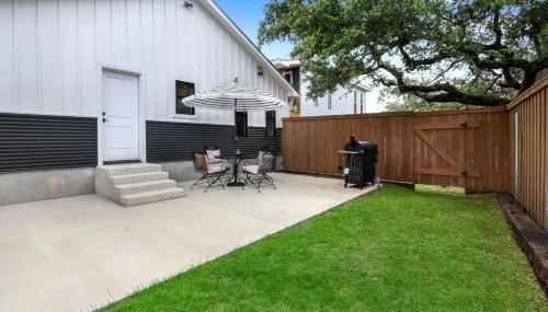 Luxurious Rental with Private Yard and BBQ in Wimberley, Texas - Foto 5, Garden