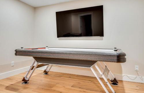 Dock and Game Room New Waterfront Home in Lyman! - Foto 25