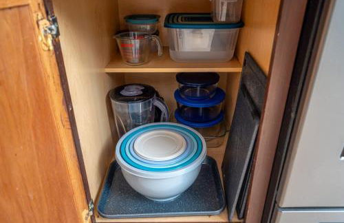 Modern 3-BR Townhome w Private Backyard Near RTP - Foto 49