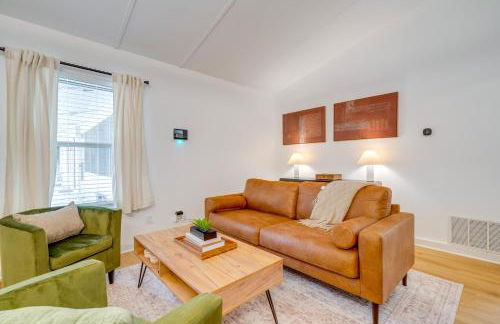 1 Mi to Campus! Creekside Austin Home with Game Room - Foto 6