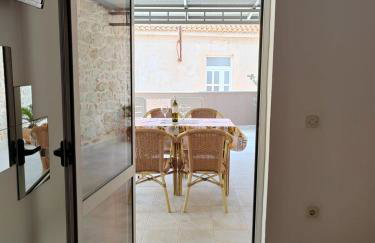 Apartments Turan Centrally Located with Free Parking - Photo 8