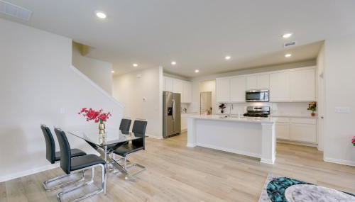 Buda Business-Ready House: Office, Home Gym & Yard - Foto 3
