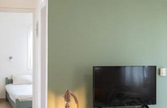 Nadia's Place - Photo 18