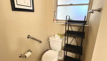 Central Private King Suit Washer Dryer 2 Miles to Hospital - Foto 3