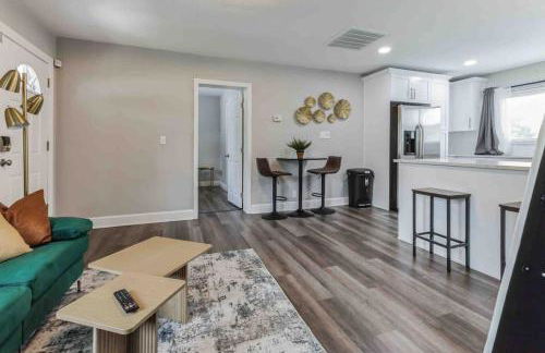 South Tampa 3BR with Backyard that Sleeps 10 - Foto 4