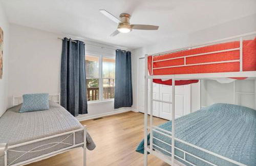 Middle Sound Hideaway~Beaches, Shopping, Families - Foto 46