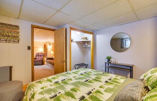 Charming Butternut Lake Getaway with Deck and Dock! - Foto 24