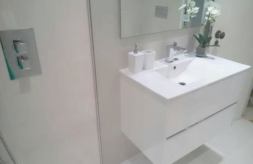 Beach front/waterside apartment - Foto 32