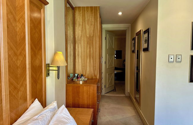 KMG Apartments x Michelangelo Towers 0705 - Photo 6