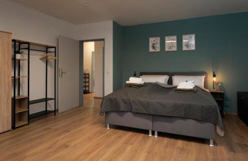 Große, gemütliche 4-Zimmer-Ferienwohnung mit guter Verkehrsanbindung im Süden von Heidelberg - Photo 40